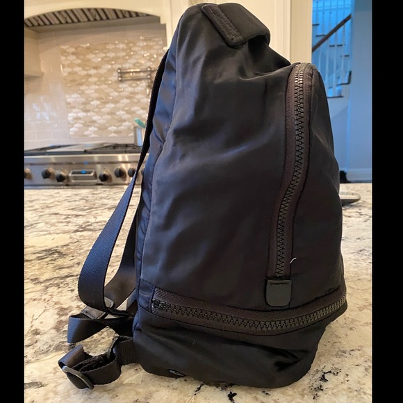 Lululemon athletica Everywhere Backpack - Picture 5 of 6